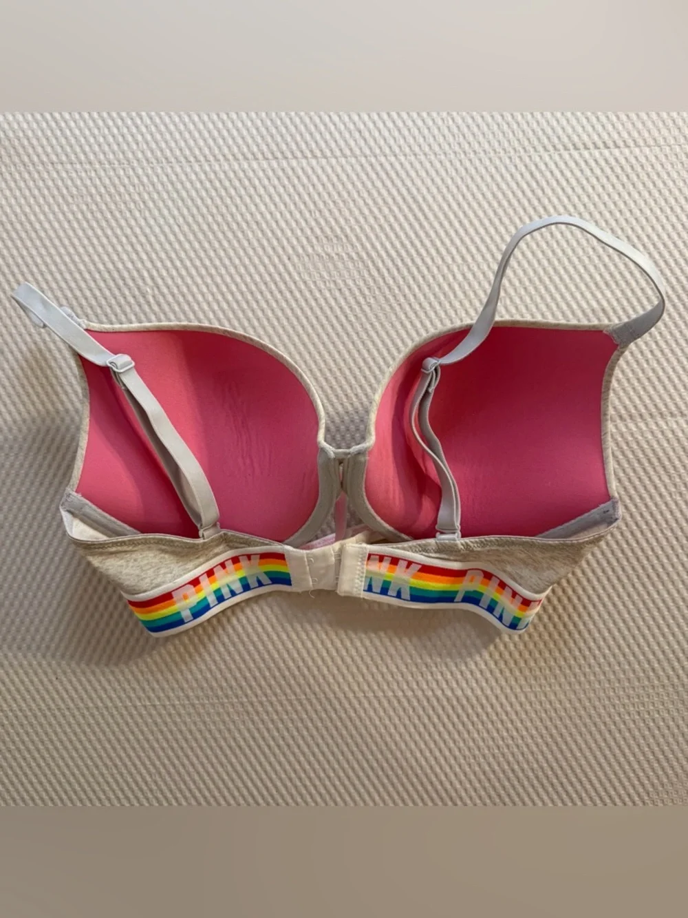 Victoria’s Secret PINK T-Shirt Bra 36C Rainbow Logo Band Lightly Lined
